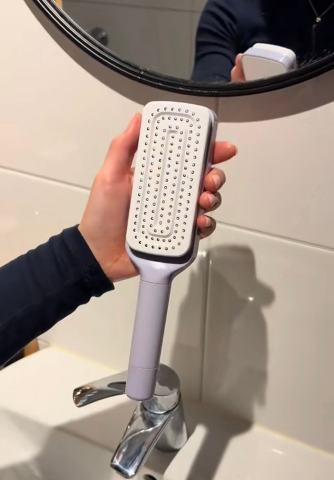 Opal Self Cleaning Comb